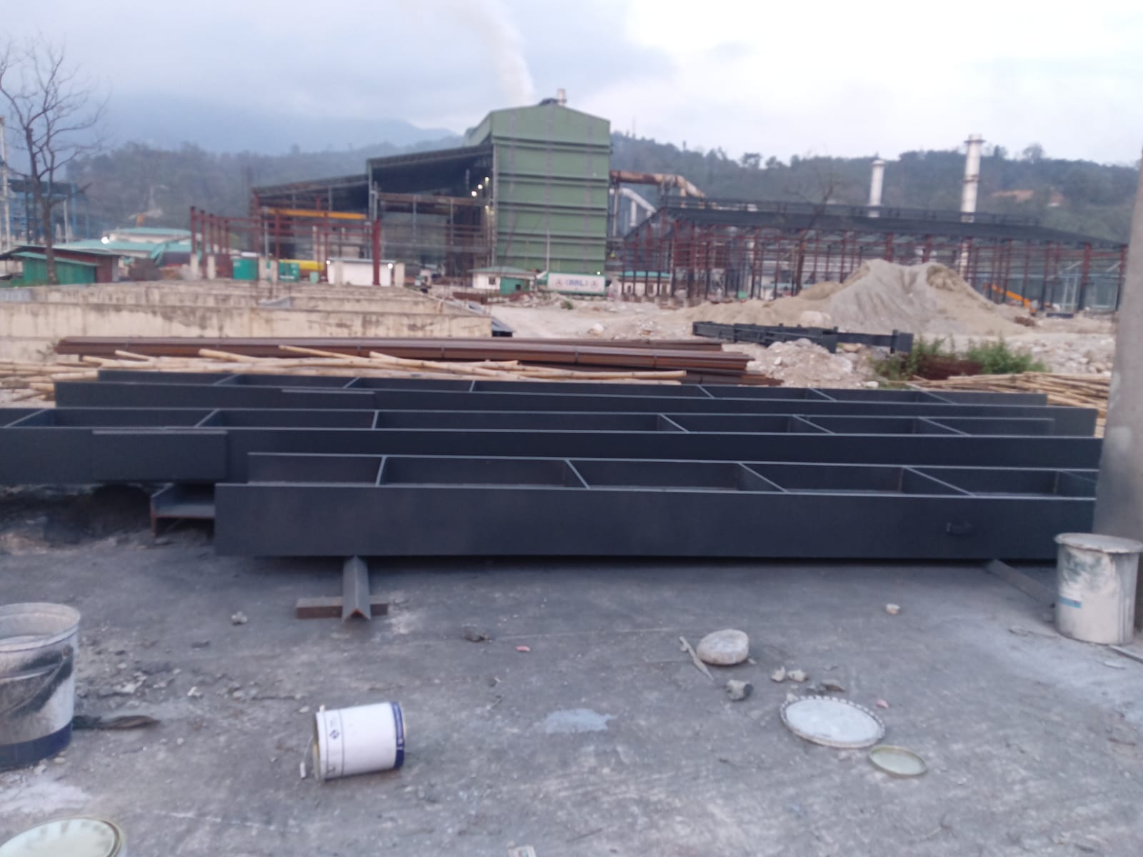 Construction site structural painting